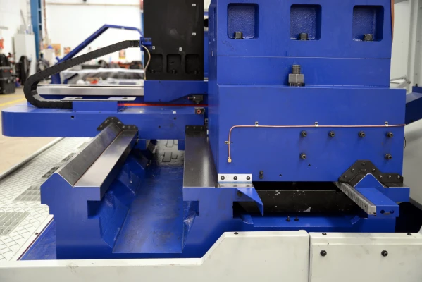 Vodící plochy horizontálního soustruhu HLC